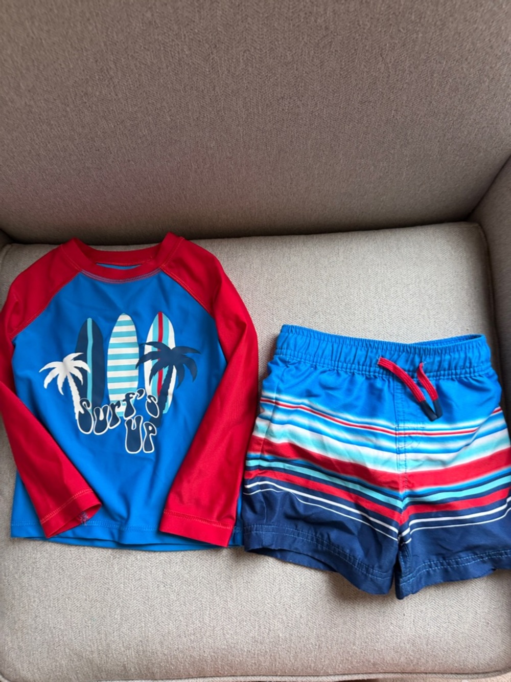 WORN ONCE 2t Blue & Red Surf Rash Guard Trunks Set